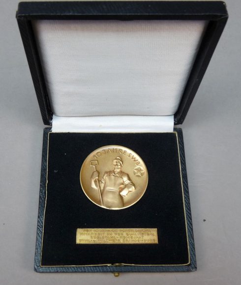Oude DDR Medaille 10 Jahre SWB