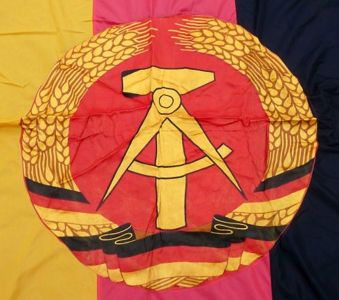Stoffen DDR NVA venstervlag 102x85 - Afbeelding 2
