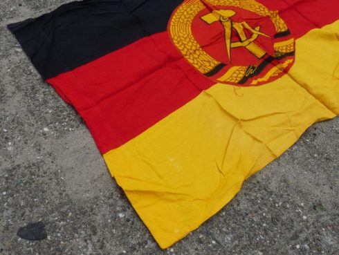 stoffen DDR NVA vlag 80x54 - Afbeelding 3