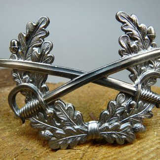 Bundeswehr pet of baret embleem