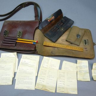 DDR Volkspolizei ,,bereitschaft,, tas met inhoud