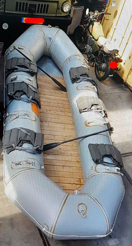 DDR NVA Pionier en manschappen rubberboot, lengte 6 meter! - Afbeelding 2