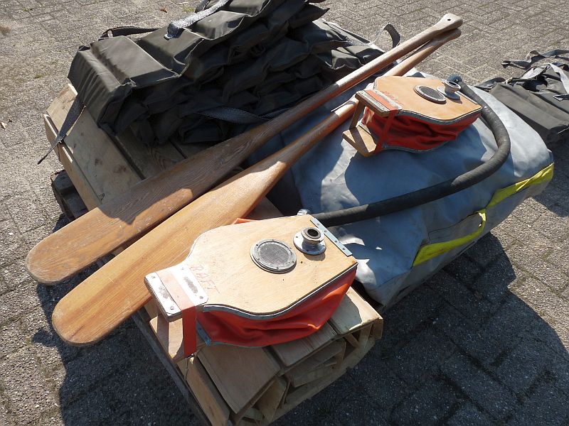 DDR NVA Pionier en manschappen rubberboot, lengte 6 meter! - Afbeelding 9