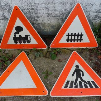 4x DDR verkeersborden