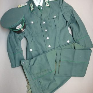 DDR Volkspolizei uniform, compleet set!