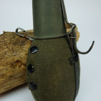 DDR KVP veldfles, vroeg model