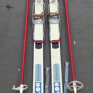 DDR NVA Grenstroepen ski's