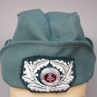 DDR Volkspolizei dames schuitje, model zonder groene bies