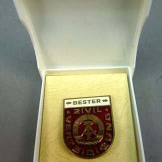 DDR Zivil Verteidigung ,,Bester,, onderscheiding