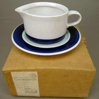 DDR porseleinen sauskom met schotel