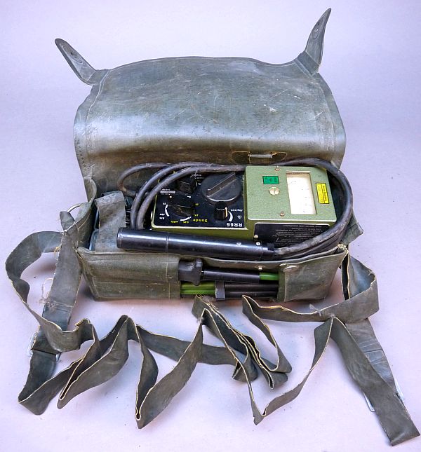 DDR NVA RR66 stralingsmeter