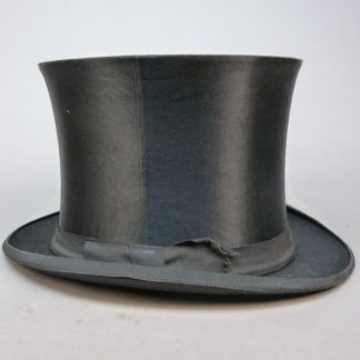 Antieke klaphoed met Doos