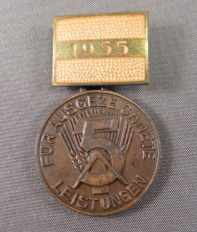 DDR Medaille - Ausgezeichnete Leistungen 1955