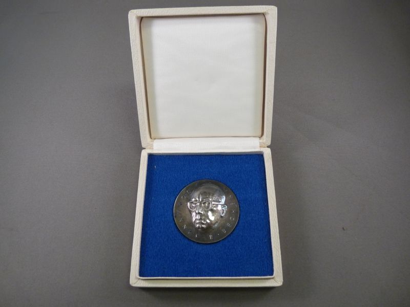Originele Johannes R. Becher Medaille – DDR Onderscheiding in Doos