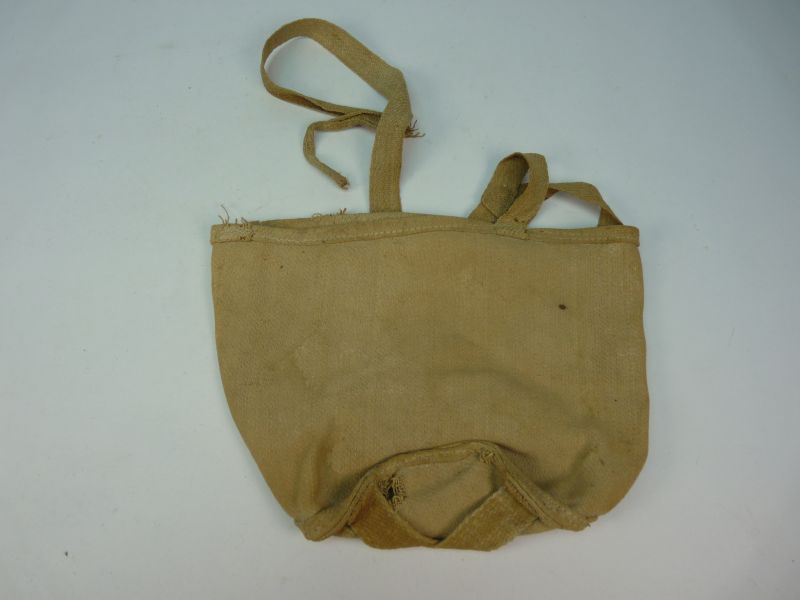 Vintage canvas voederzak voor paard – legeruitvoering - Afbeelding 2