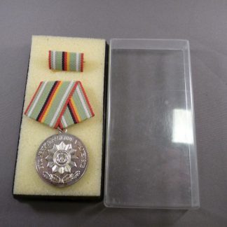 DDR Medaille voor Uitmuntende Verdiensten