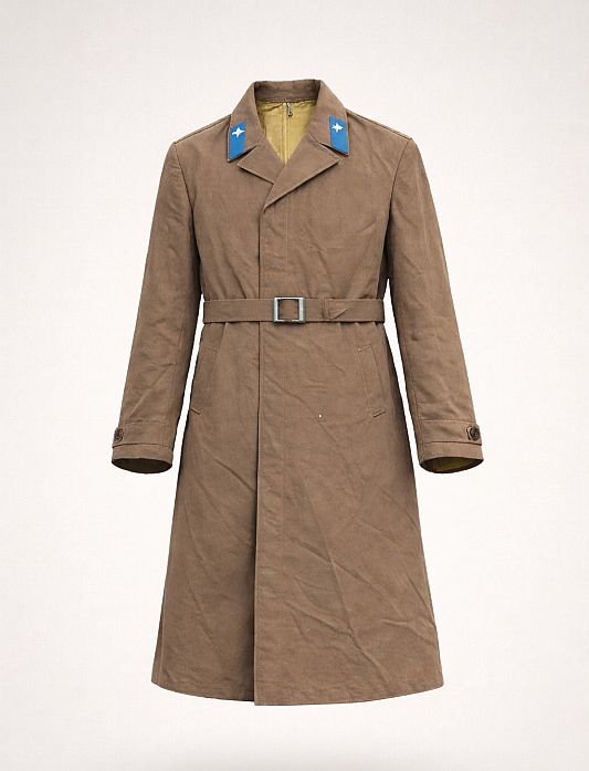 Sovjet Luchtmacht officiers trenchcoat