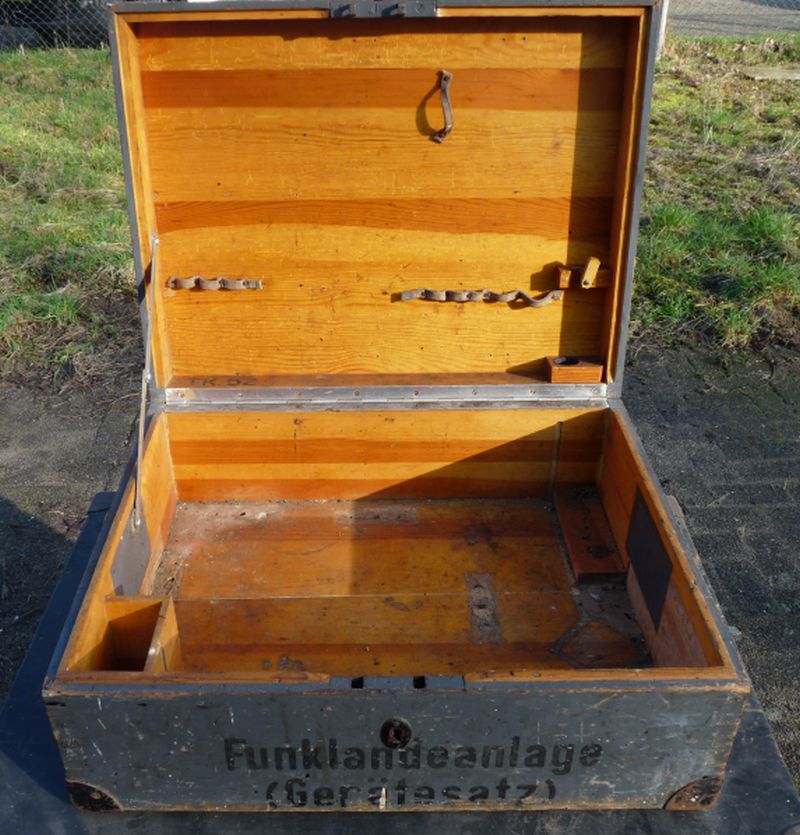 Originele WOII Duitse Luftwaffe transportkist – “Funklandeanlage (Gerätesatz)” - Afbeelding 5