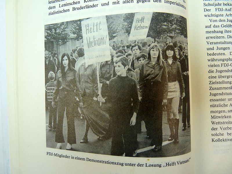 DDR Handbuch zur Jugendweihe (1974)+ bijlagen - Afbeelding 7