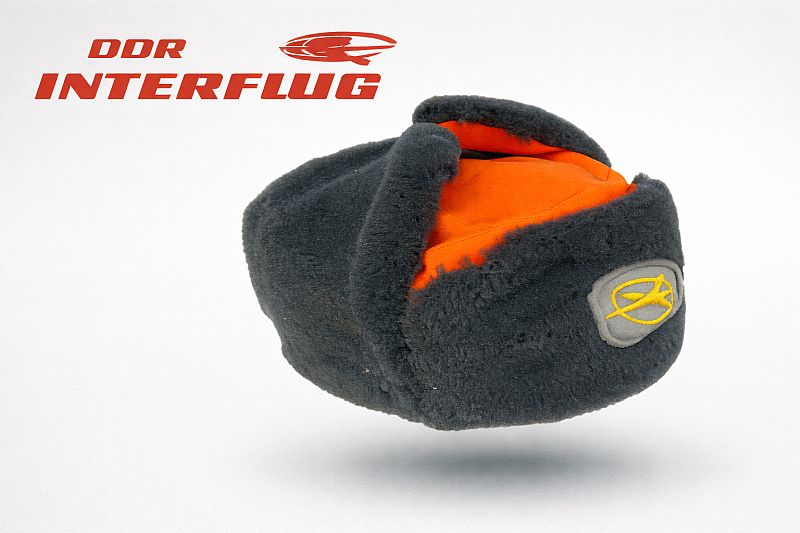 DDR Interflug wintermuts / Uschanka met oranje bovenzijde