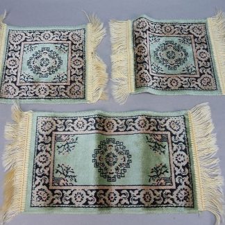 3 kleine decoratieve kleedjes uit de DDR