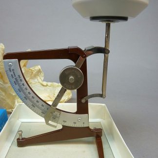 Vintage DDR keukenweegschaal – HEMA Umschaltwaage 500 g