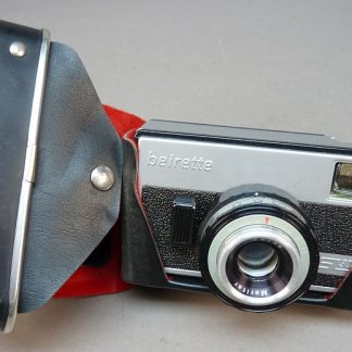 Vintage DDR camera – Beirette 35mm + originele tas