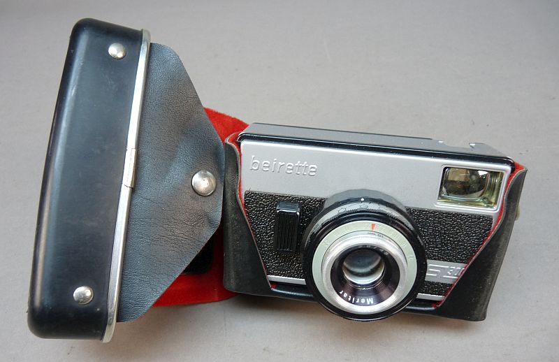 Vintage DDR camera – Beirette 35mm + originele tas