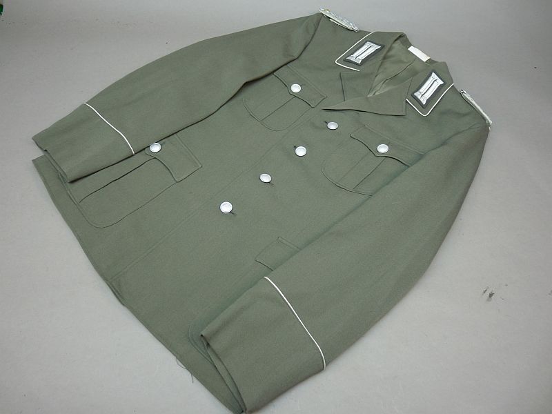 DDR Uniformjas uit 1974