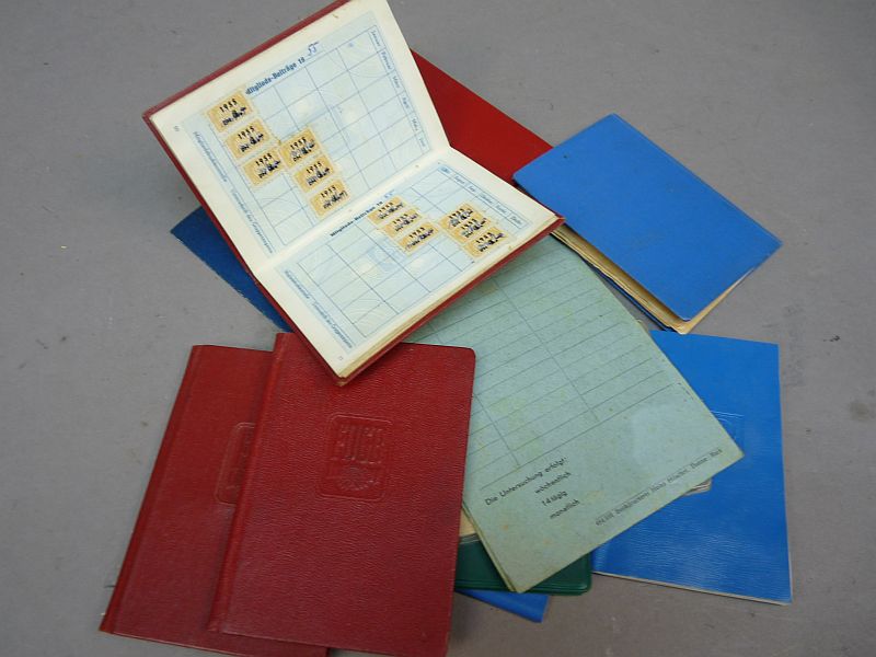 Groot lot DDR / Oost-Duitsland documenten, lidmaatschapsboekjes - Afbeelding 5
