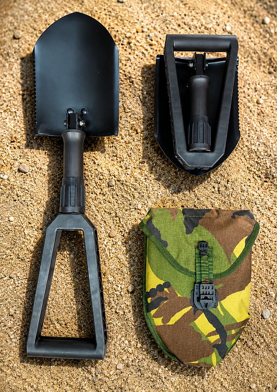 KL Klapschep met hoes (NOS) – Pioniersschep / Folding Shovel