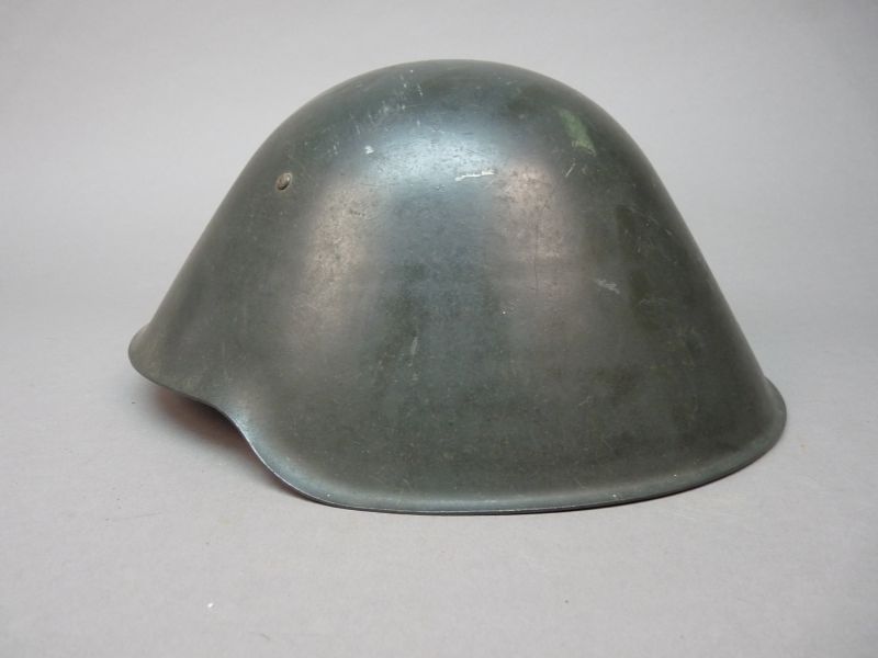 DDR NVA M56 Helm – 1e Model 1960 met periodieke helmcover - Afbeelding 6