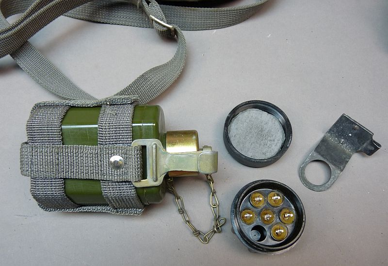 NVA veldverlichtingsset – Handlamp met accuset in draagtas - Afbeelding 3