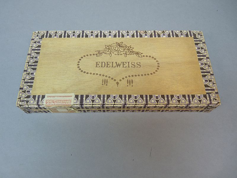 WW2 Vintage Edelweiss tabaksdoos / sigarenkistje