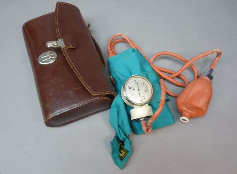 Vintage DDR Bloeddruk meter