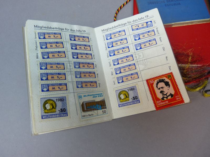 Lot DDR documenten en memorabilia - Afbeelding 2