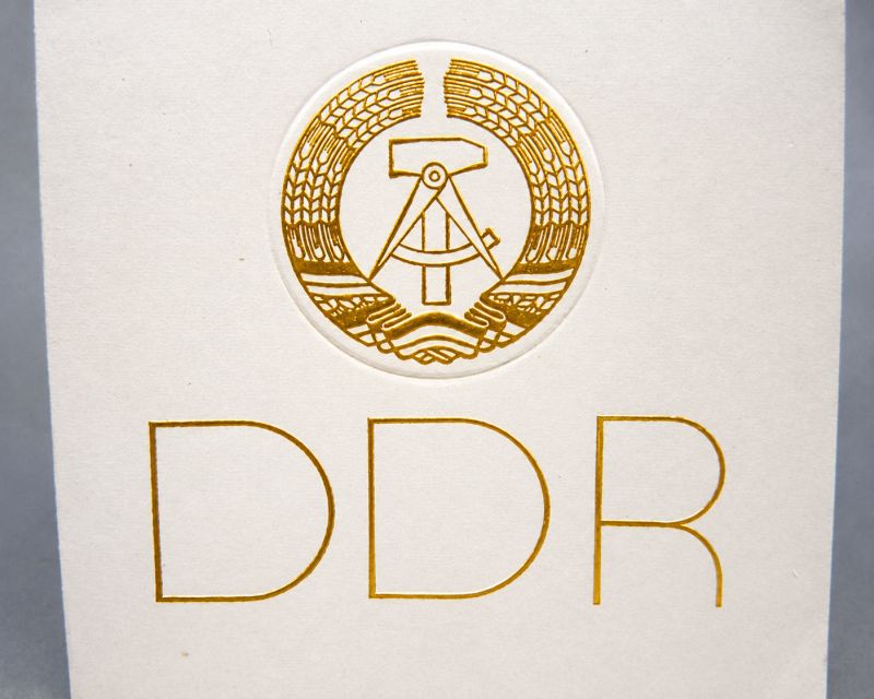 Originele DDR Wenskaart met Staatswapen - Afbeelding 2