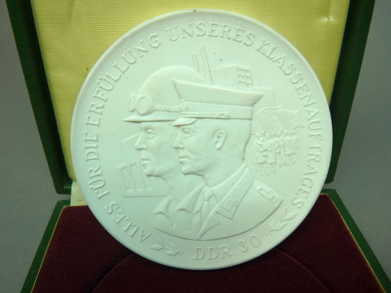 DDR Meissen porseleinen herinneringsmedaille