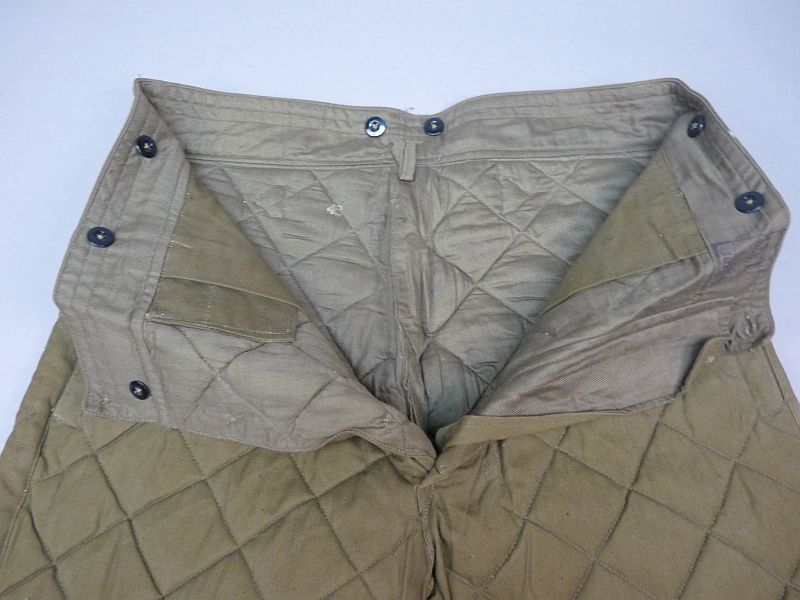 Vroeg KVP/Grenztruppen gewatteerd winteruniform - Afbeelding 9