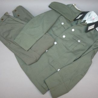 Vroeg model NVA-uniform – jas, broek en schuitje