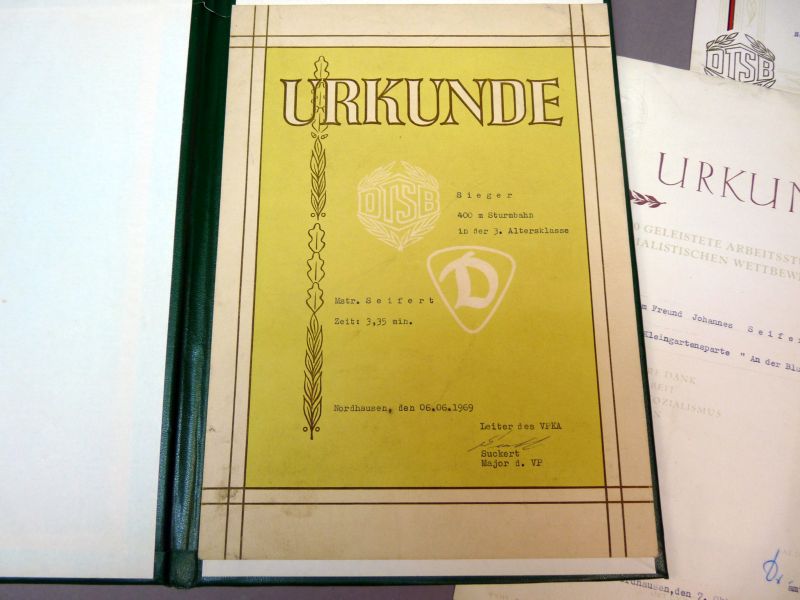 DDR oorkonden en sportonderscheiding - Afbeelding 2