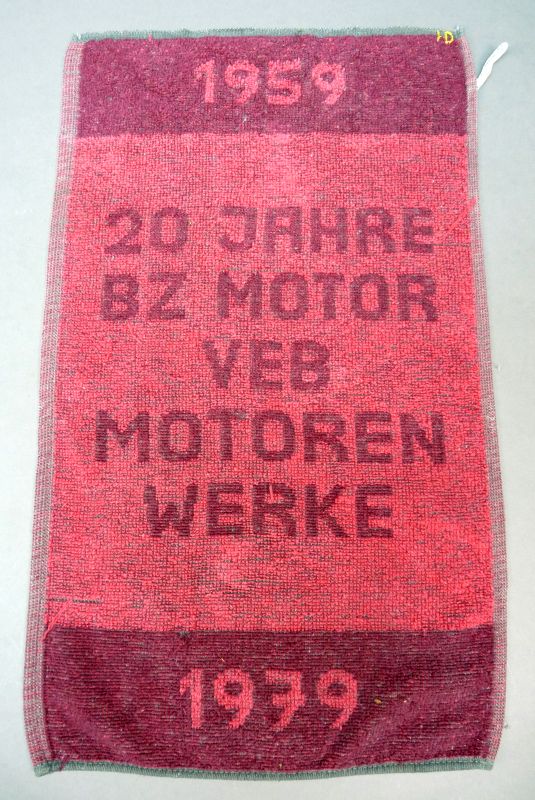 Vintage DDR handdoek – 20 Jahre BZ Motor VEB Motorenwerke