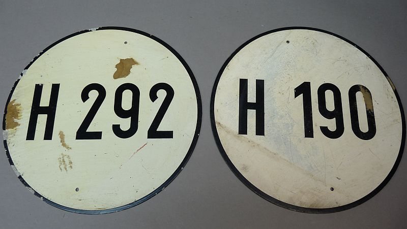 Set van 2 originele DDR Deutsche Reichsbahn H-borden