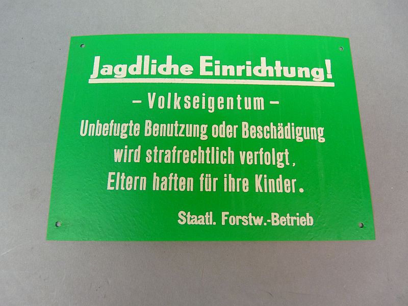 DDR-waarschuwingsbord voor een jachtgebied