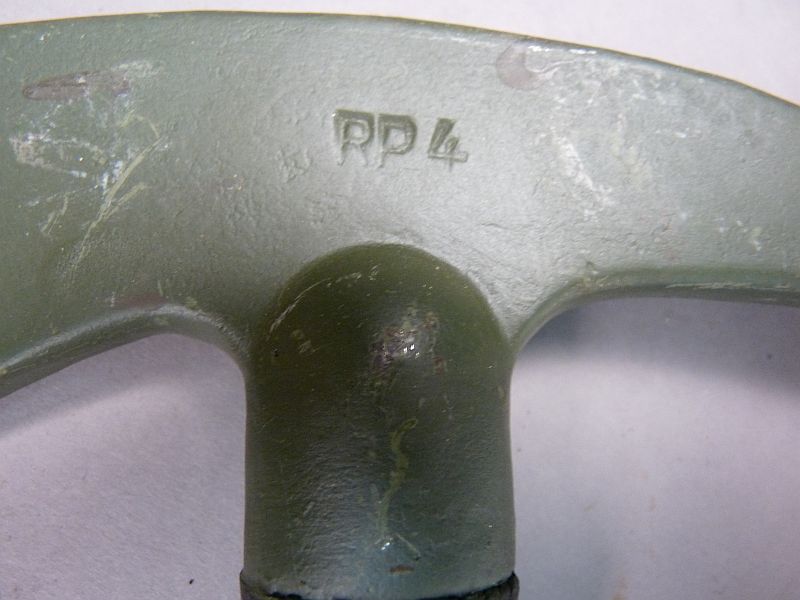 Vintage ontsnappingsbijl RP4 – Noodbijl 20.000 V – Industrieel - Afbeelding 3