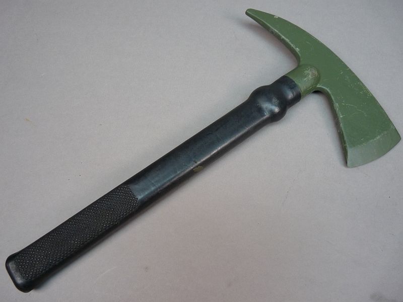 Vintage ontsnappingsbijl RP4 – Noodbijl 20.000 V – Industrieel - Afbeelding 4