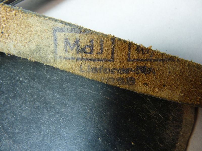 DDR pioniersschep met foedraal – MDI gestempeld - Afbeelding 4