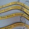 Originele jaren ’30 houten kleerhangers - Afbeelding 2