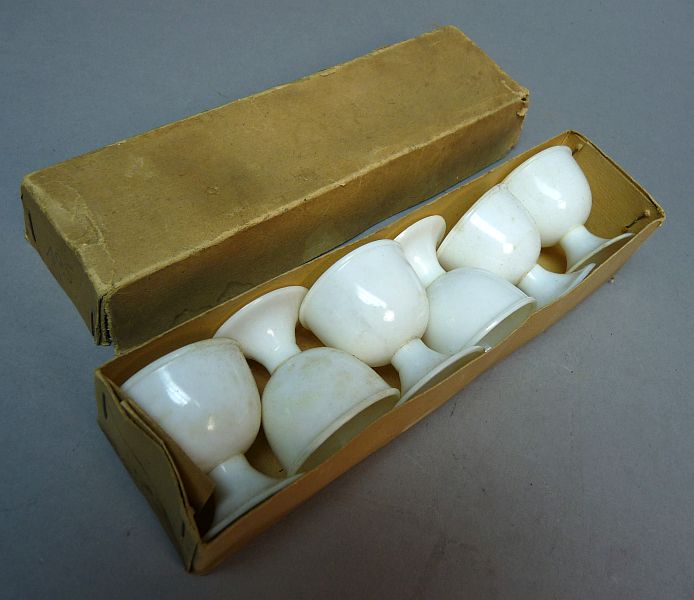 Vintage DDR eierdoppen – Set van 6 in originele doos