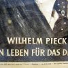 DDR portret Wilhelm Pieck – Ingelijste propagandaposter uit 1956 - Afbeelding 2